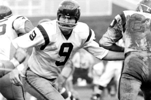 Hall of Fame Quarterback Sonny Jurgensen Dies at 91