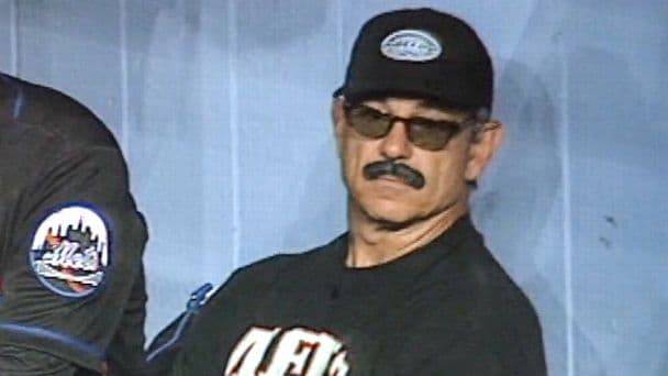 Bobby Valentine’s Dugout Disguise: The Inside Story of MLB’s Most Iconic Ejection