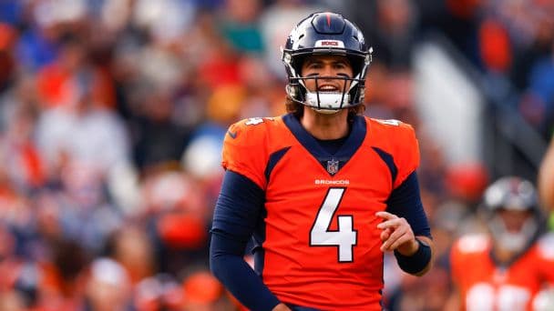 Jarrett Stidham Trading Cards Surge 788% as Collectors Bet on Broncos Backup QB