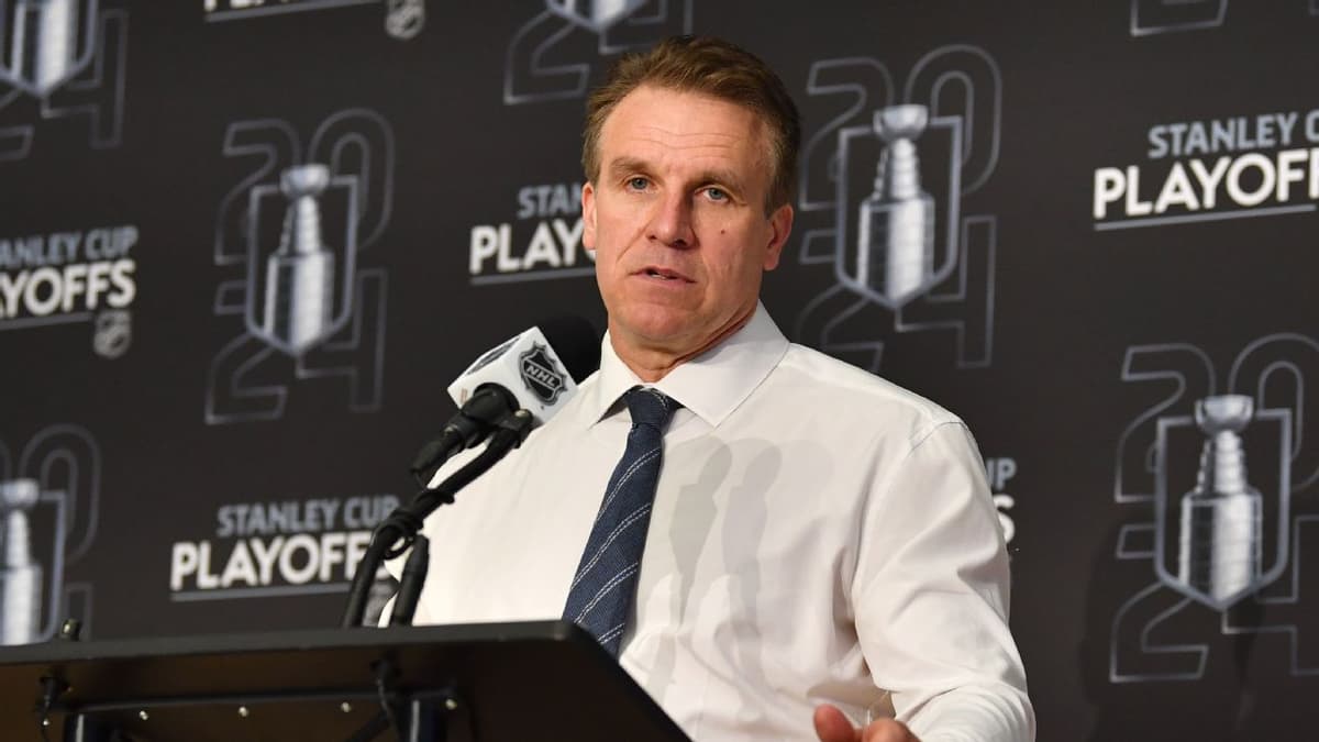 Los Angeles Kings Fire Head Coach Jim Hiller, Name D.J. Smith Interim