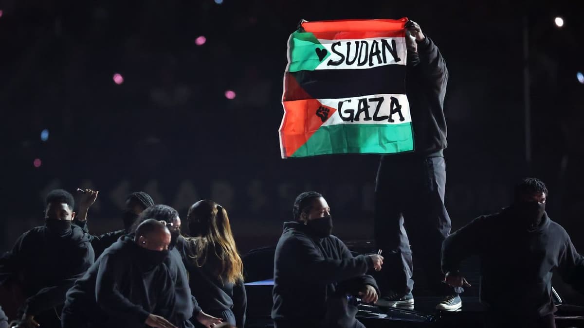 Super Bowl LIX Performer Found Guilty of Resisting Officer Following Halftime Show Disruption