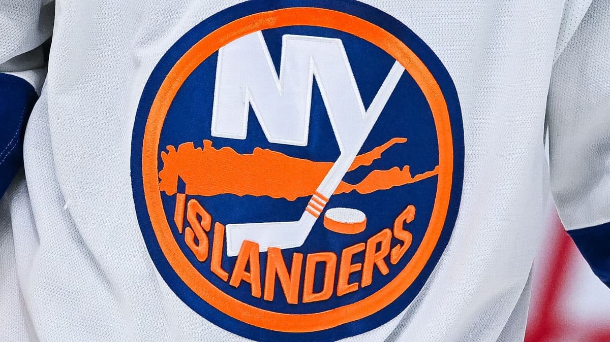 New York Islanders Face Intense Backlash Over Fundraiser for Convicted Former NYPD Sergeant