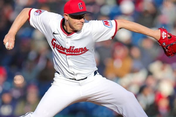 Arizona Diamondbacks Re-Sign Paul Sewald to One-Year Contract