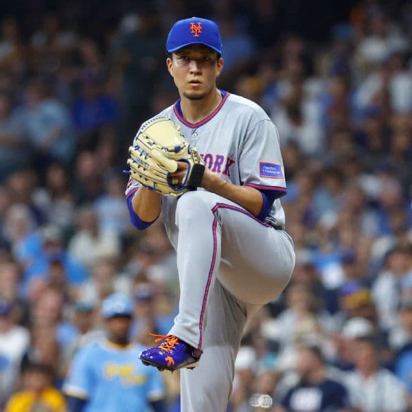 MLB Injury Update: Kodai Senga Remains Sidelined as Luis Robert Jr. Awaits MRI Results