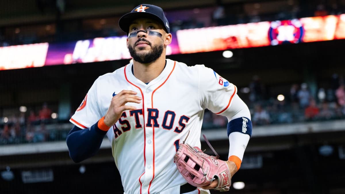 Astros Face Double Blow: Correa Scratched, Diaz Hits IL