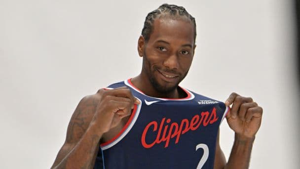 LA Clippers’ Midseason Surge and Kawhi Leonard’s Dominance Force Fan to Literally Eat His Words