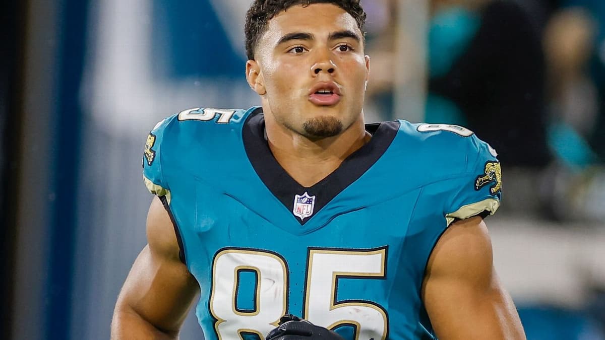 Jacksonville Jaguars Sign Brenton Strange to 3-Year, $48M Extension