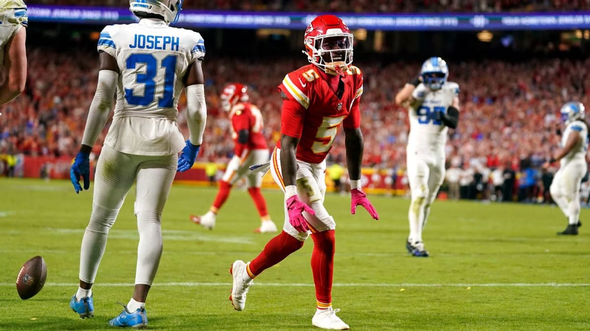 Philadelphia Eagles Sign WR Hollywood Brown to One-Year Deal