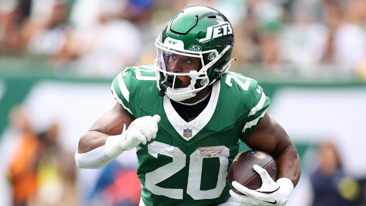 Jets Place Franchise Tag on Star Running Back Breece Hall Ahead of Deadline