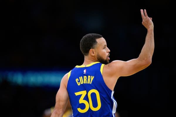 Stephen Curry Injury Update: Warriors Star Sidelined 10 More Days with Persistent Knee Issue