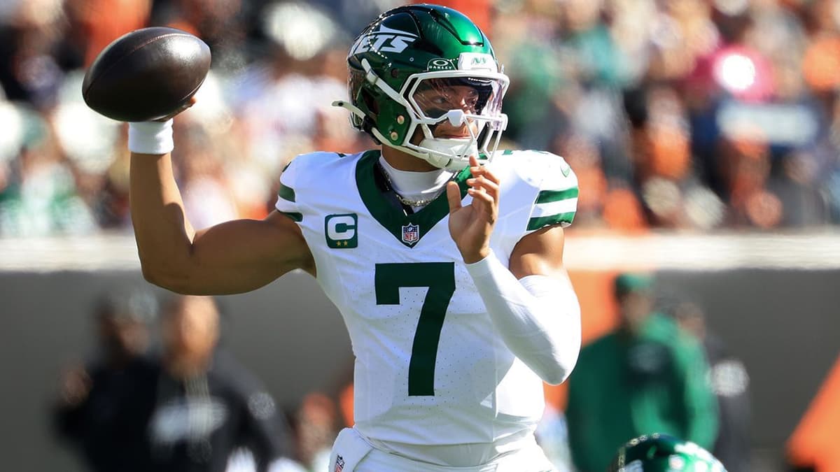 Justin Fields Reveals Desire to Join Kansas City Chiefs to Learn from Patrick Mahomes
