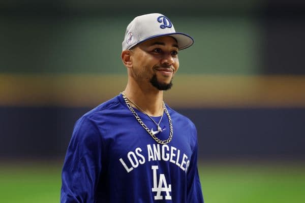 Dodgers Star Mookie Betts Exits Game Early with Back Injury