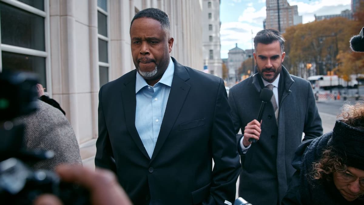 Former Lakers Staffer Damon Jones to Plead Guilty in NBA Betting Scandal