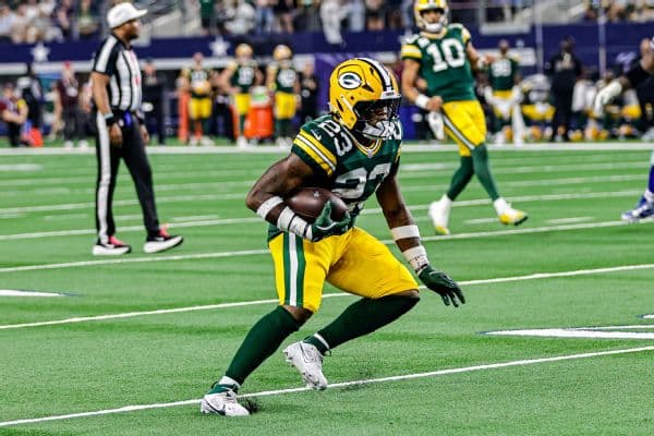 Seattle Seahawks Sign RB Emanuel Wilson to One-Year Deal to Bolster Backfield