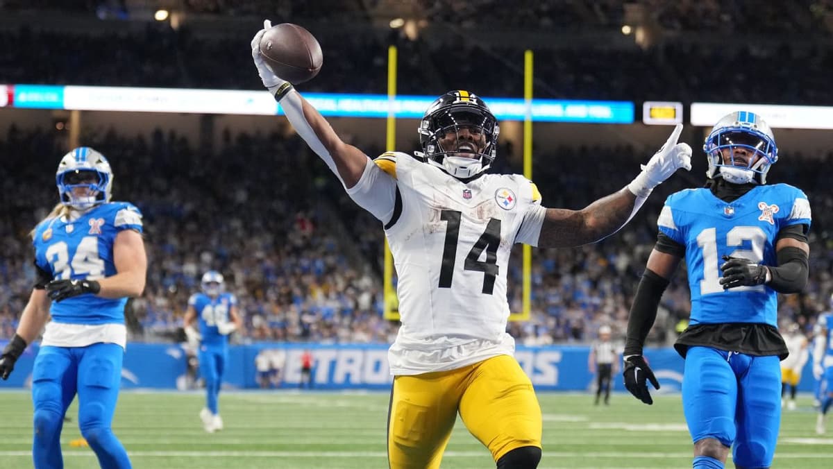 Buccaneers Sign Kenneth Gainwell and Alex Anzalone in Free Agency Double Move