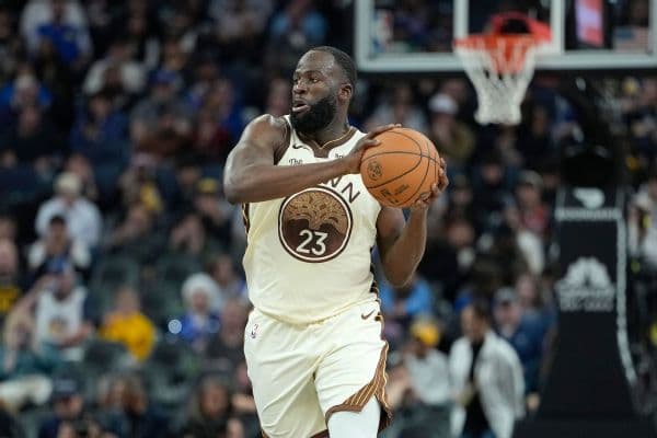 Draymond Green to Remain with Golden State Warriors Past Trade Deadline