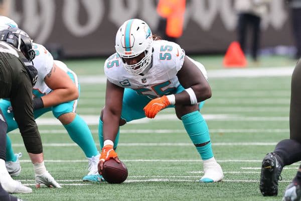 Dolphins Secure Aaron Brewer with Massive 3-Year, $52.5 Million Contract Extension