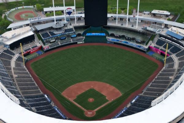 Kansas City Proposes $600 Million Bond Plan to Keep Royals in Missouri