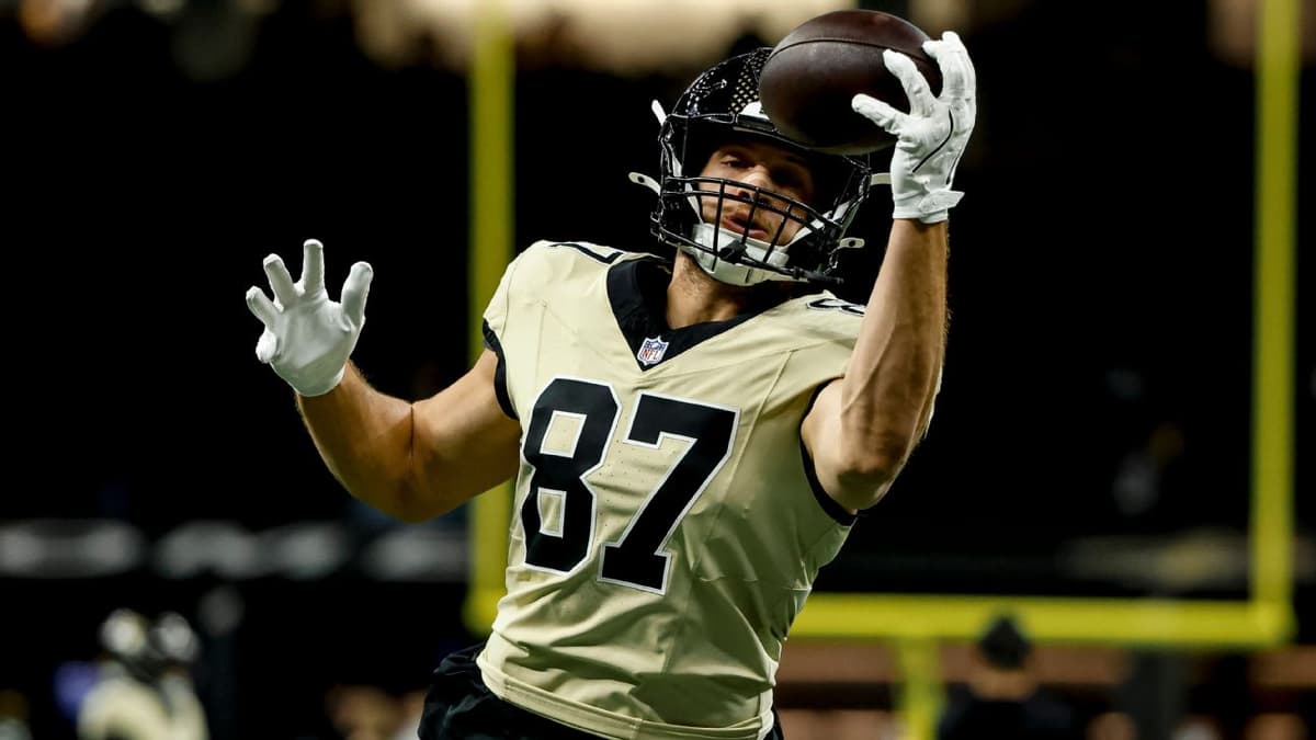 Houston Texans Bolster Offense by Signing Former Saints Tight End Foster Moreau
