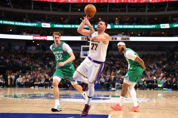 Luka Doncic Dominates Lakers with 33-Point Performance and Clutch Defensive Stands