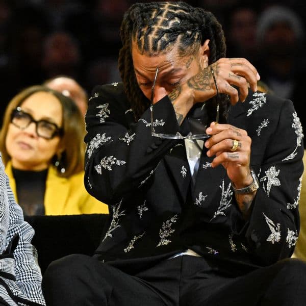 Chicago Bulls Retire Derrick Rose No. 1 Jersey in Emotional Ceremony Following Win Over Celtics