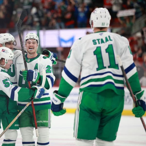 Hurricanes Stun Mammoth with Historic Three-Goal Rally in Final Two Minutes