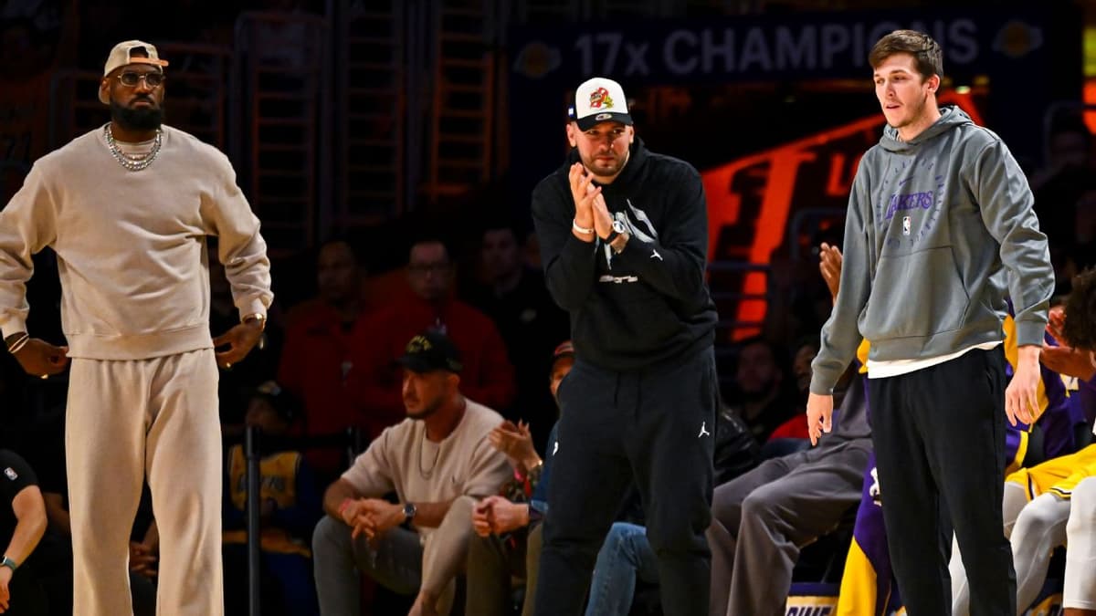 LeBron James Ruled Out with Foot Injury, Ending Historic 21-Season All-NBA Streak