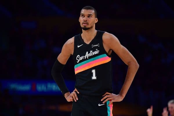 Victor Wembanyama Scores 40 Points in 26 Minutes as Spurs Rout Lakers