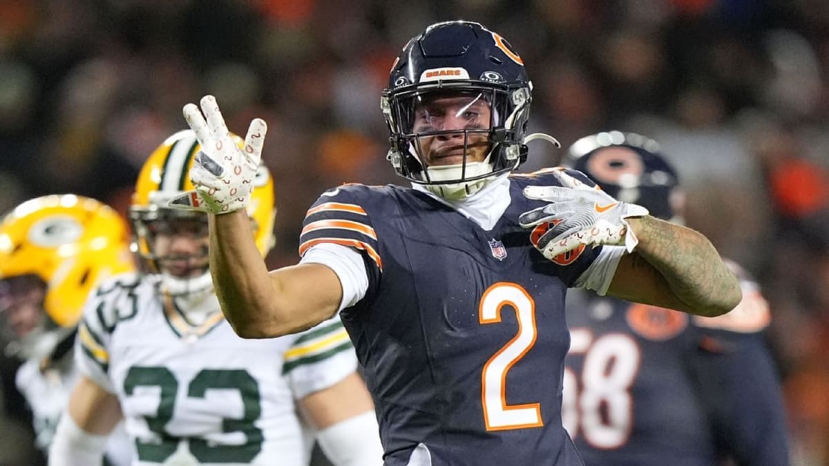 Buffalo Bills Acquire DJ Moore in Blockbuster Trade with Chicago Bears