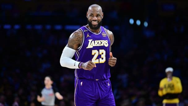 LeBron James Cookies and Wine Fast: Caitlin Clark Reacts to NBA Star’s Extreme Discipline