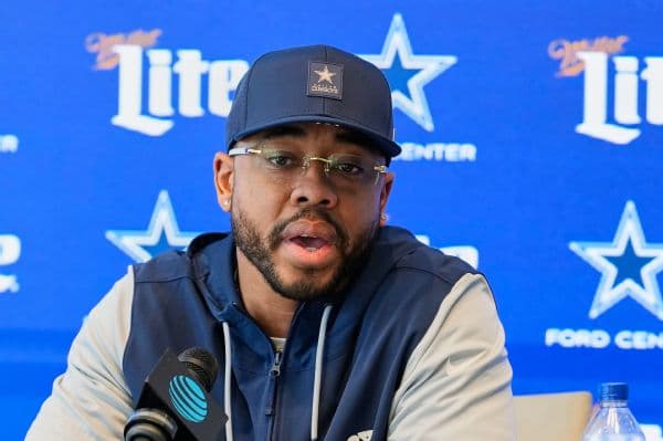 Christian Parker Takes 'Day by Day' Approach to Rebuild Dallas Cowboys Defense