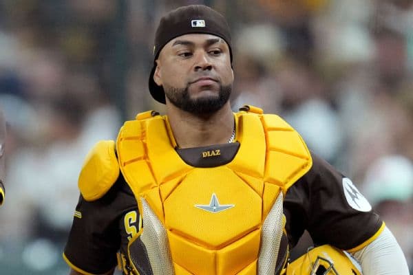 Royals Sign Veteran Catcher Elias Díaz to Minor League Deal