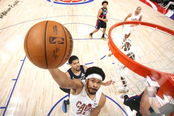 Jarrett Allen Injury Return Sparks Dominant Cleveland Cavaliers Win Over Miami Heat