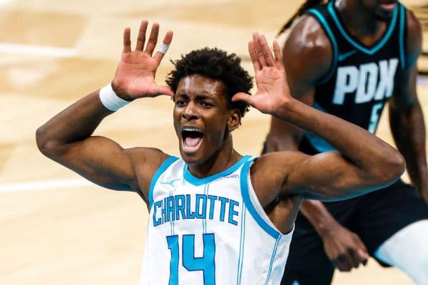Charlotte Hornets Center Moussa Diabaté Wins 2025-26 NBA Hustle Award