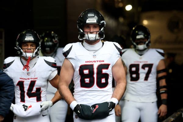 Houston Texans, Dalton Schultz Extension Finalized for $12.6 Million