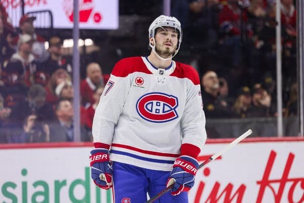 Montreal Canadiens’ Kirby Dach Exits Game Following High Hit from Anaheim Ducks’ Jeffrey Viel