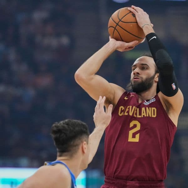 Max Strus Ignites Cleveland Cavaliers with Historic Performance in Season Debut