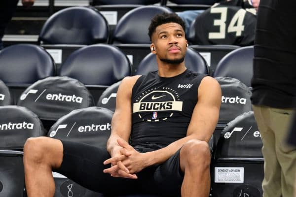 Giannis Antetokounmpo Injury Update: Doc Rivers Says Bucks Star is 'Not Yet Healthy'