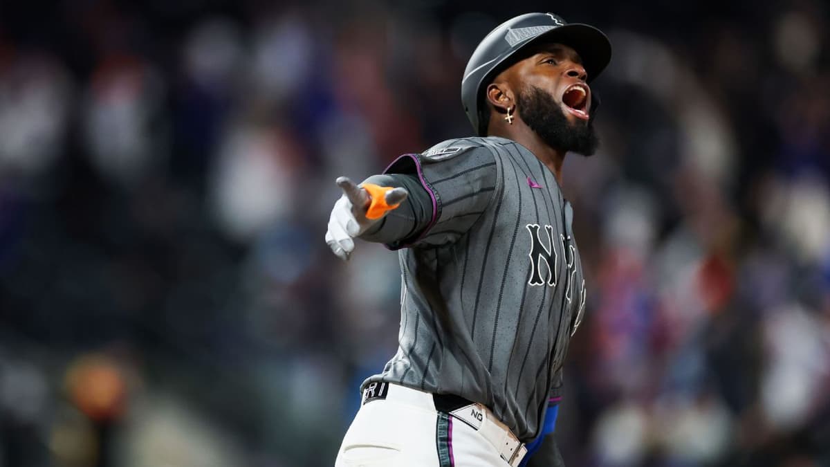 Luis Robert Jr. Injury: Mets Place Center Fielder on IL with Back Issue