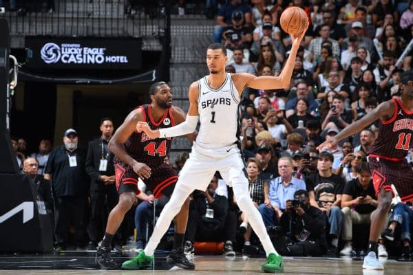 Victor Wembanyama Injury Update: Spurs Star Avoids Major Issue, Eyes Award Eligibility