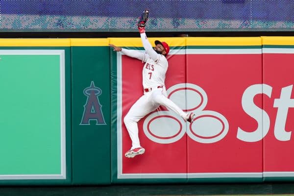Jo Adell Makes History with Three Home Run Robberies in Angels' 1-0 Victory Over Mariners