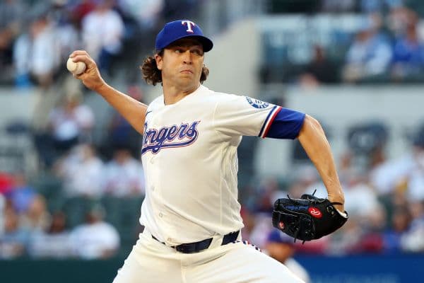 Jacob deGrom Injury Update: Rangers Ace Limited by Knee Tenderness in Win Over Mariners