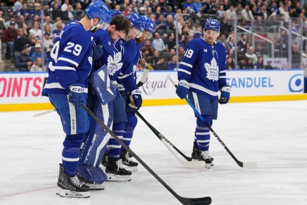 Anthony Stolarz Injury: Maple Leafs Goaltender Exits Game Against Capitals