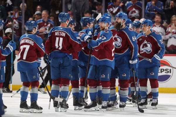 Colorado Avalanche Clinch Presidents' Trophy with 3-1 Victory Over Flames
