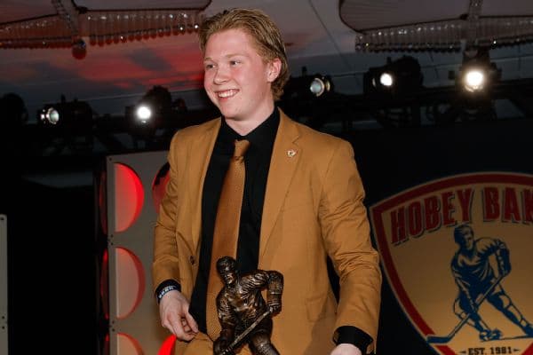 Max Plante Wins Hobey Baker Award: Minnesota Duluth Star Honored as Nation's Top Player