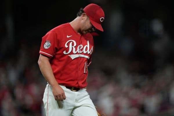 Emilio Pagán Injury Update: Reds Closer Avoids Serious Hamstring Setback