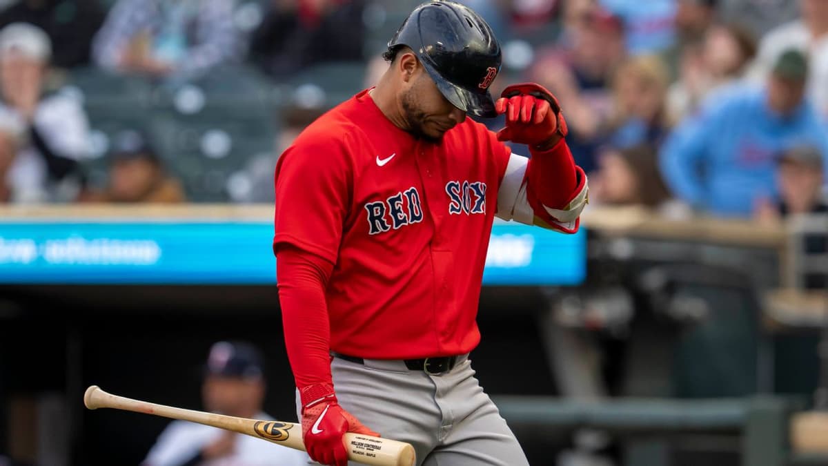 Willson Contreras Injury: Red Sox First Baseman Exits After HBP vs. Rays