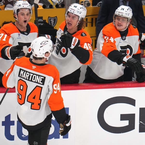 Philadelphia Flyers Edge Pittsburgh Penguins 3-2 in Dramatic Game 1 Playoff Return