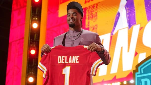 2026 NFL Draft Trade Grades: Chiefs Aggressively Move Up for Mansoor Delane