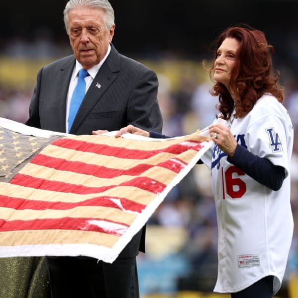 Dodgers Honor 50th Anniversary of Rick Monday’s Historic Flag Rescue